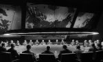 Dr. Strangelove or: How I learned to stop worrying and love the Bomb!  – S.O.S. Πεντάγωνο καλεί Μόσχα