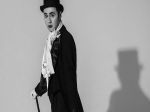 Ένας «Από Μηχανής» Πίθηκος σε ένα one-monkey-show