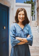 Victoria Hislop: Η συγκίνηση για την ελληνική ιθαγένεια!