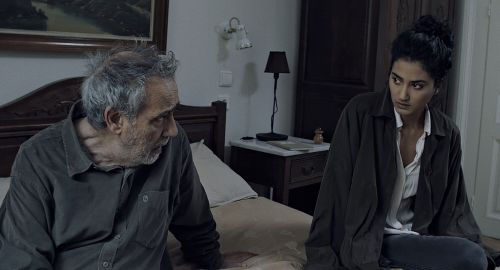 Η τέχνη καταστρέφει