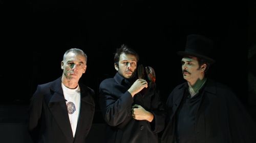 Δείξε μου τη γλώσσα σου